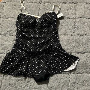 Simply Slim Black and white Polka Dot Swimsuit NWT